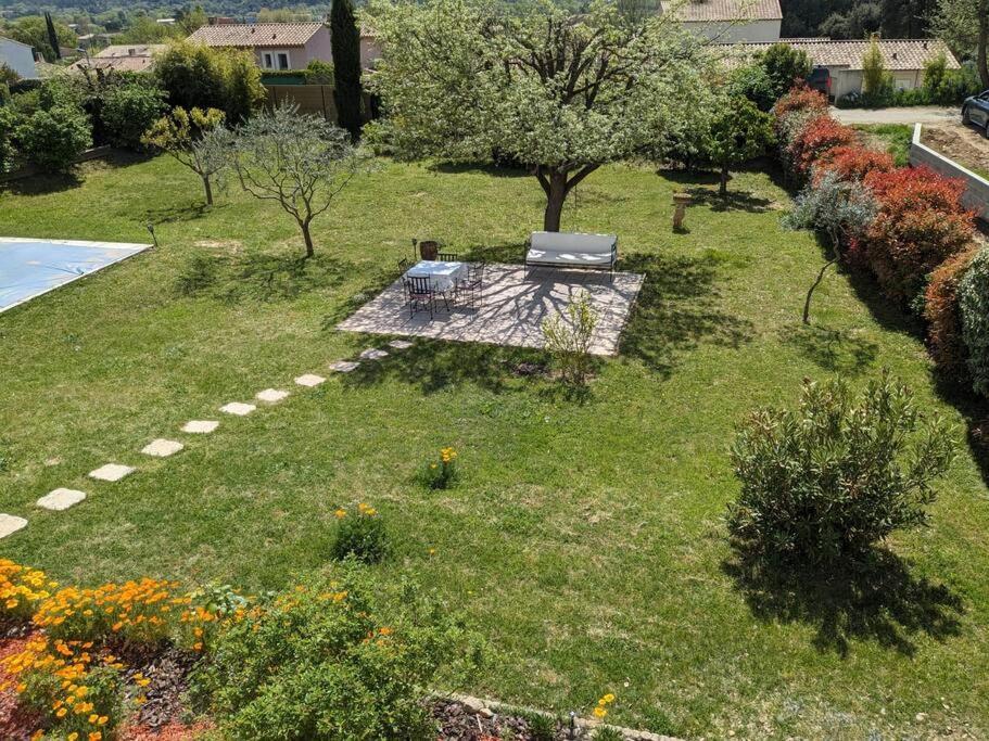 Villa Calme Avec Piscine A Greoux ภายนอก รูปภาพ
